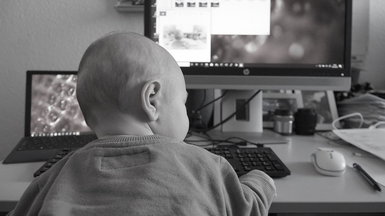 Why I'm OK with Screen-time for my baby